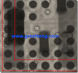 BGA錫球尺寸小于0.4mm，采用降低BGA內(nèi)圍襲球的錫膏量所得到X-Ray，稍微留意一下可以發(fā)現(xiàn)最外圈的錫量(圓的直徑)比其他內(nèi)圍的錫球上的錫量來得多一點點。也就是外圈的黑色圓形直徑比內(nèi)圈的圓形來得大一點點。